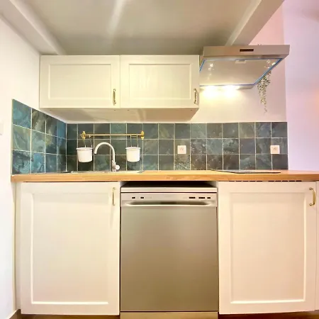 Le Perrissol By Scls Locations